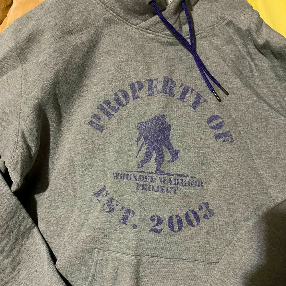 Women Under Armour Large Wounded Warrior Project Hoody Sweatshirt